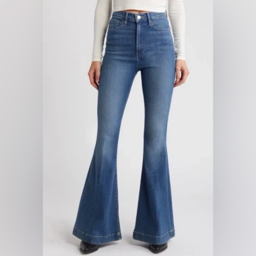 FRAME Denim Le Super Flare High Waist Jeans in 'Donna' Rinse Size 32